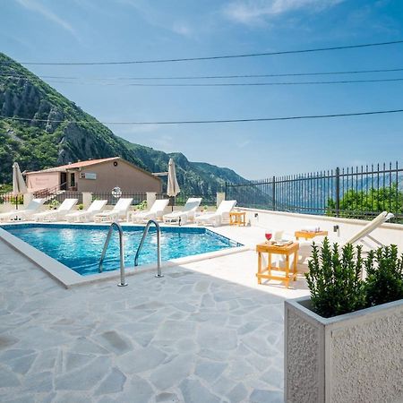 Boka Bay Lägenhet Kotor Exteriör bild
