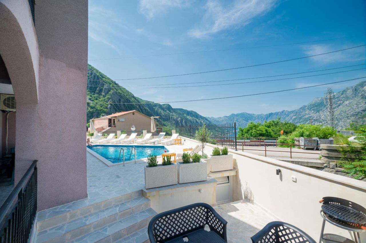 Boka Bay Lägenhet Kotor Exteriör bild