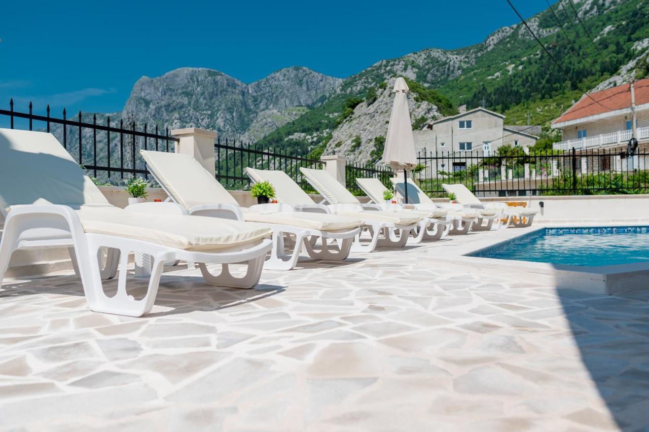 Boka Bay Lägenhet Kotor Exteriör bild