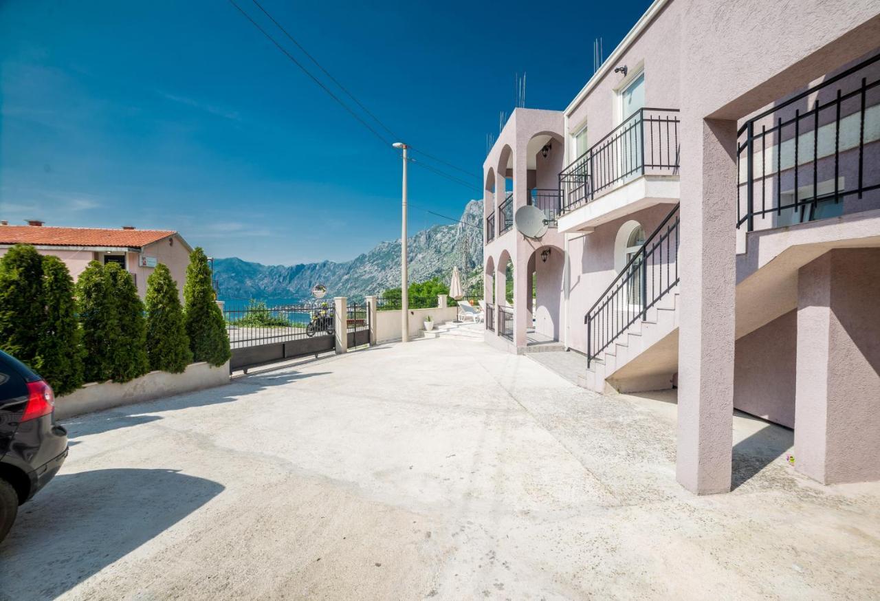 Boka Bay Lägenhet Kotor Exteriör bild